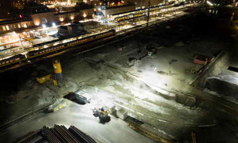 Referentieproject: Goede, veilige én draadloos dimbare verlichting  voor bouwterrein langs het spoor 